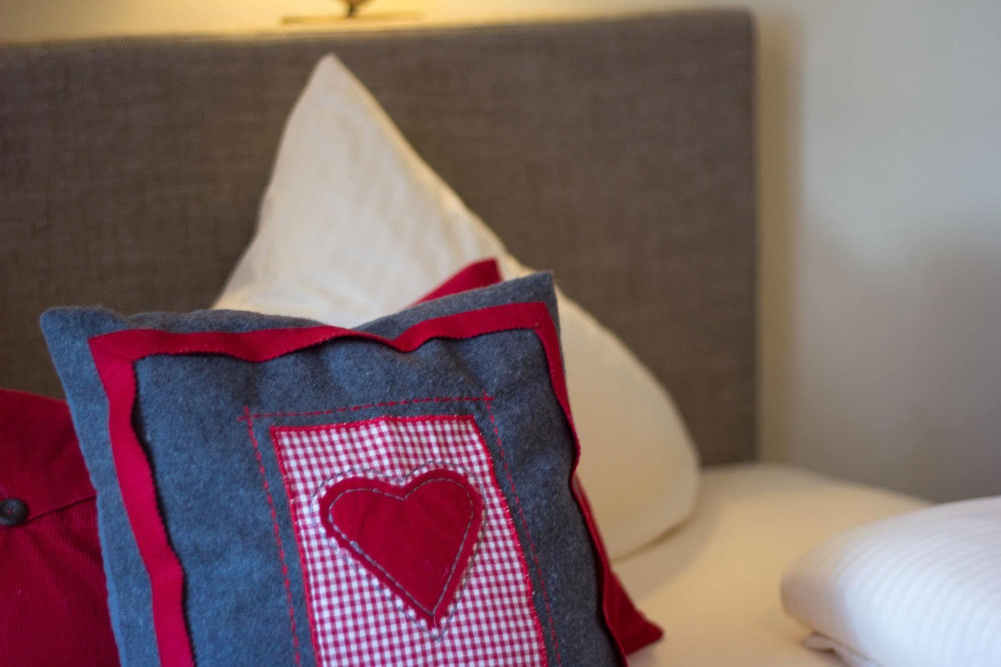 Dreimaederlhaus - Das Vegetarische Boutique Hotel Füssen Dış mekan fotoğraf
