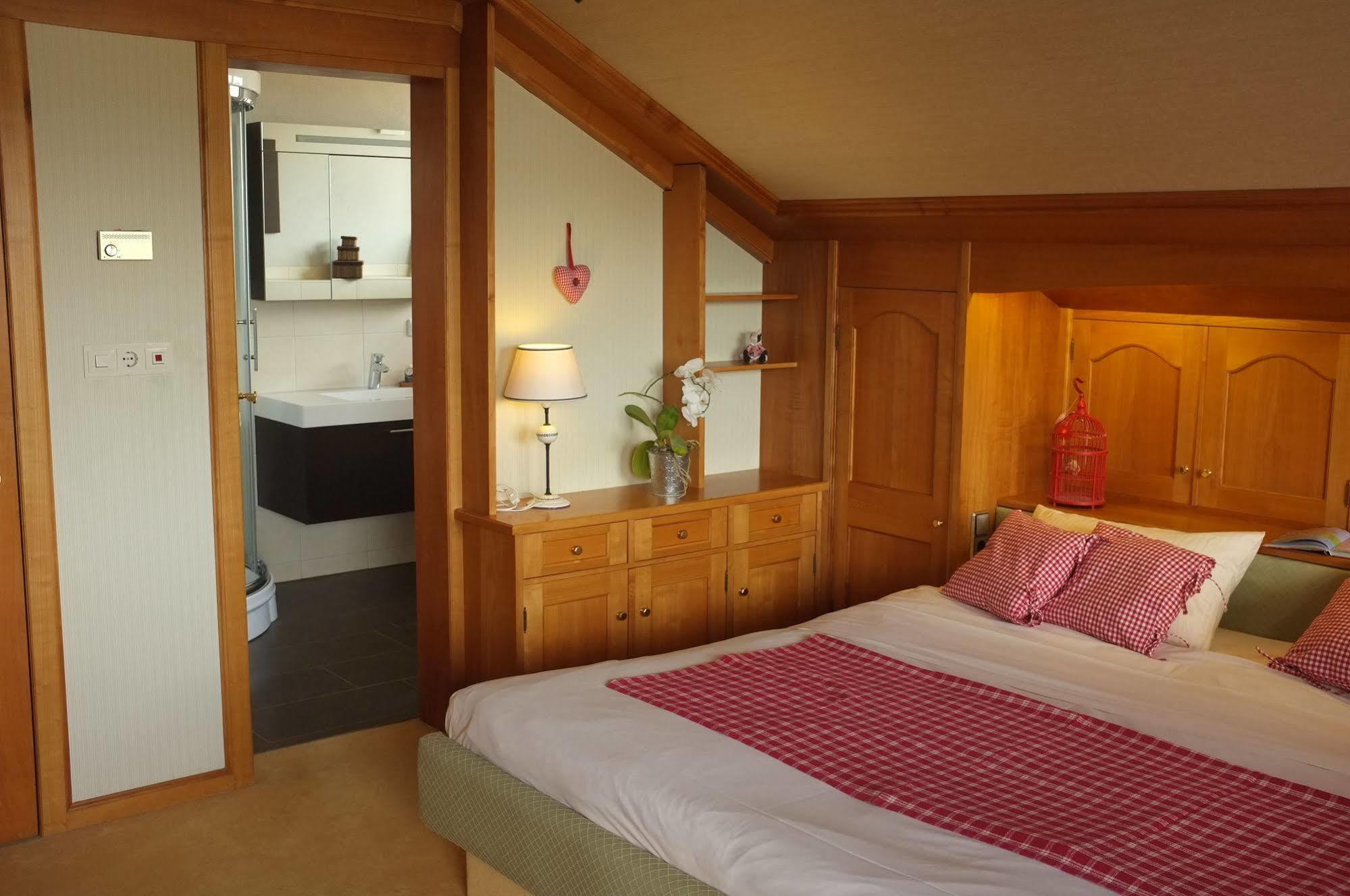 Dreimaederlhaus - Das Vegetarische Boutique Hotel Füssen Dış mekan fotoğraf